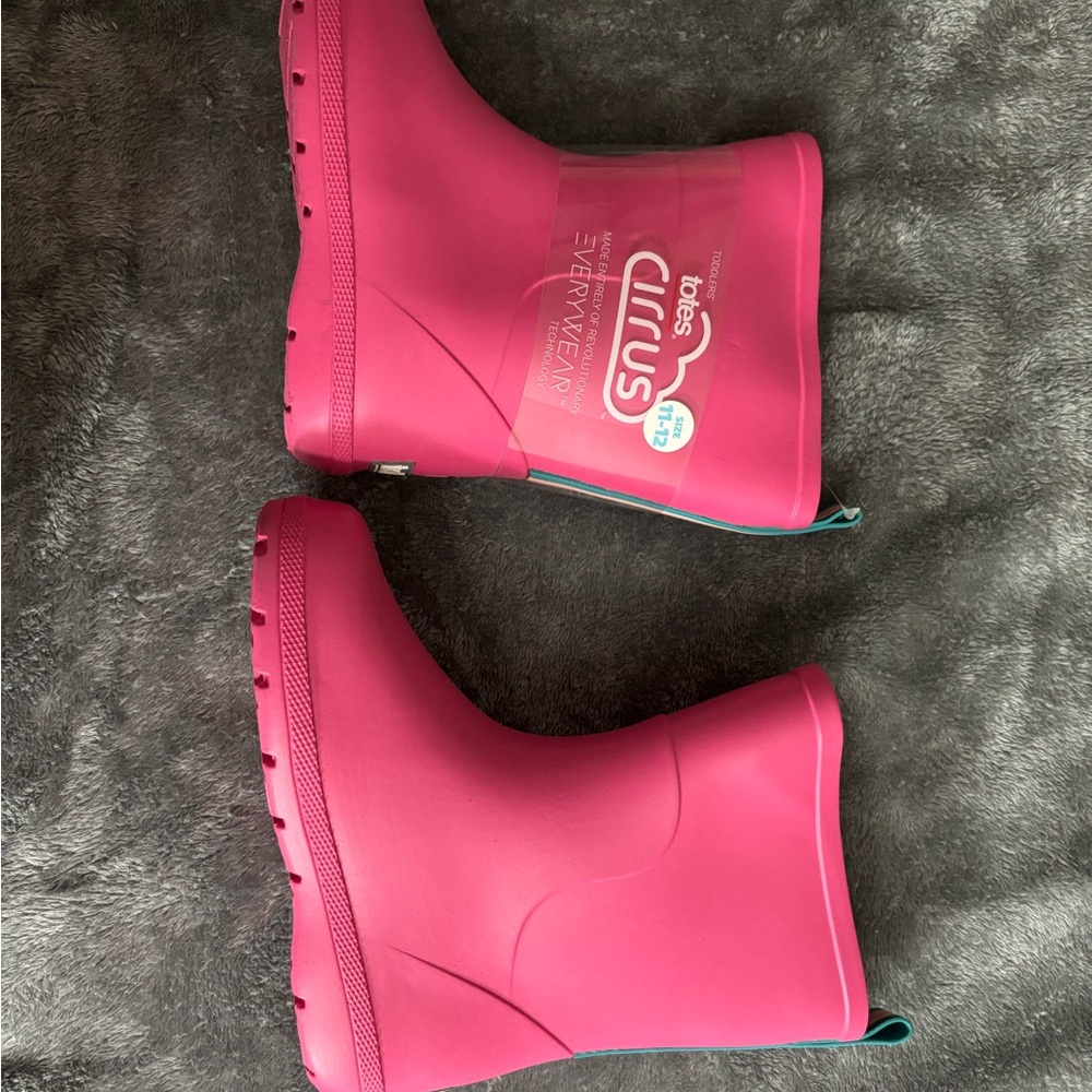 Kids rain boots